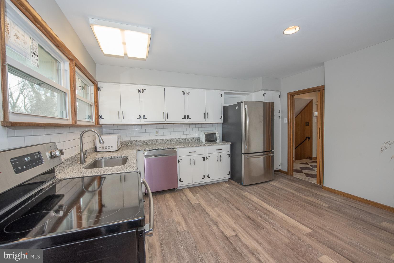 305 Old Farm Road Wyncote, PA 19095 - Photo 13 of 43 Gallery Image 13