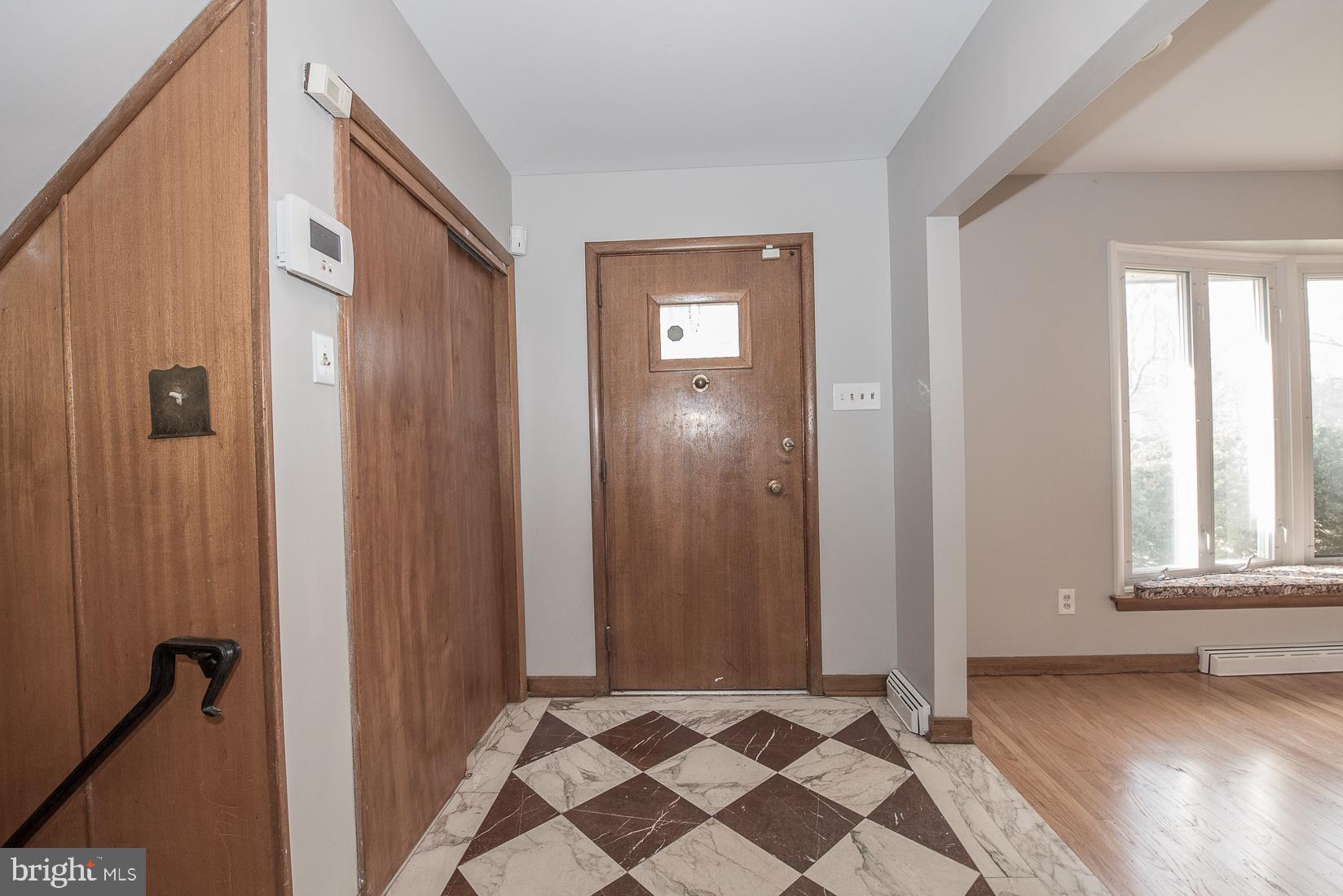 305 Old Farm Road Wyncote, PA 19095 - Photo 3 of 43 Gallery Image 3