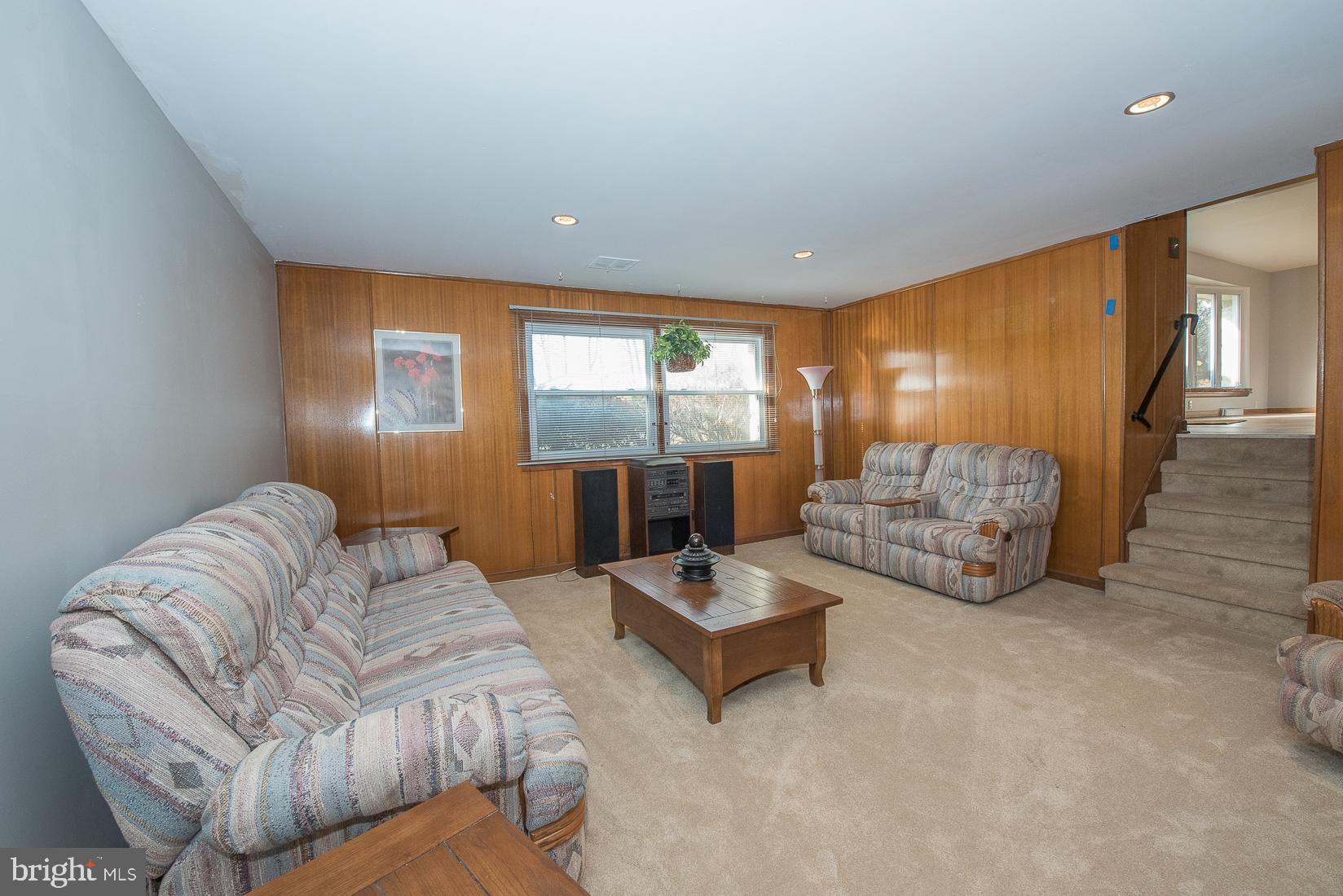 305 Old Farm Road Wyncote, PA 19095 - Photo 22 of 43 Gallery Image 22