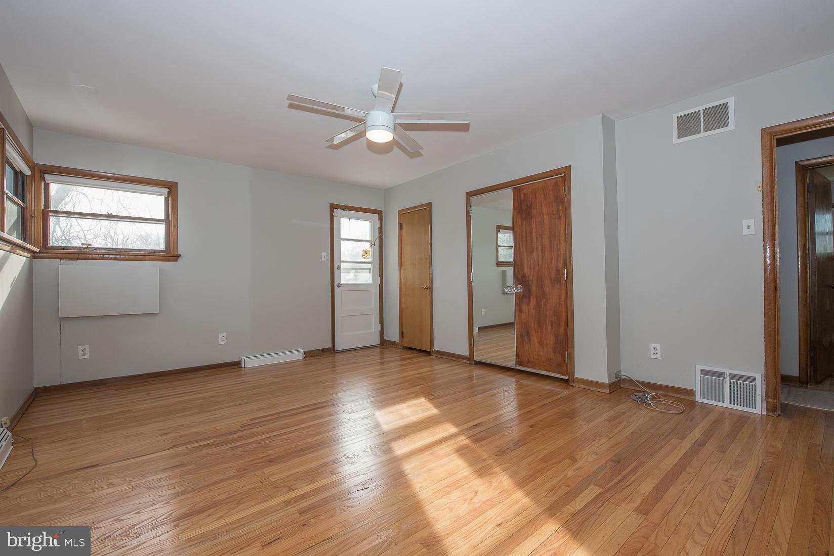 305 Old Farm Road Wyncote, PA 19095 - Photo 27 of 43 Gallery Image 27
