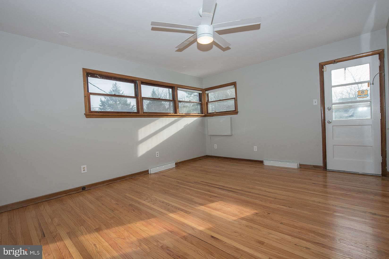 305 Old Farm Road Wyncote, PA 19095 - Photo 28 of 43 Gallery Image 28