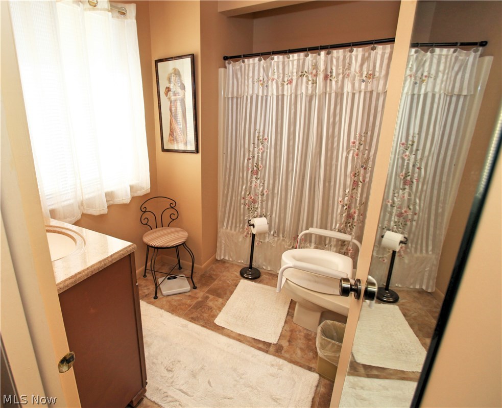 642 Hampton Ridge Drive Akron, OH 44313 - Photo 24 of 26 Gallery Image 24