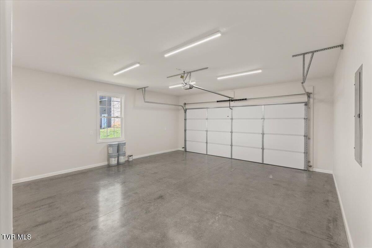 218 Old Siam Road Elizabethton, TN 37643 - Photo 15 of 18 C15