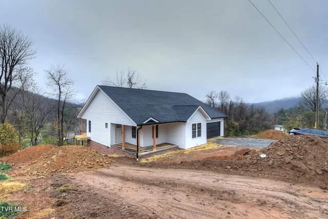 $434,900 | 218 Old Siam Road, Elizabethton, TN 37643