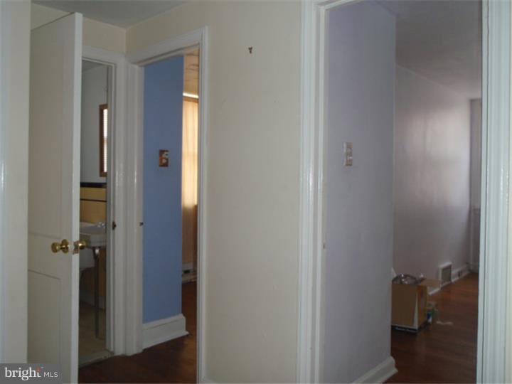 1373 Edgehill Road Darby, PA 19023 - Photo 11 of 22 Hallway