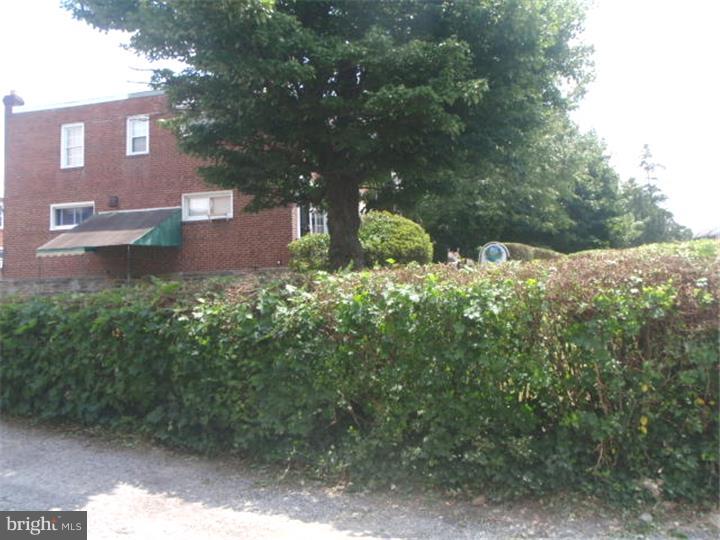 1373 Edgehill Road Darby, PA 19023 - Photo 22 of 22 Front Yard