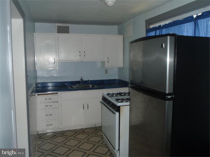 1373 Edgehill Road Darby, PA 19023 - Photo 8 of 22 Kitchen
