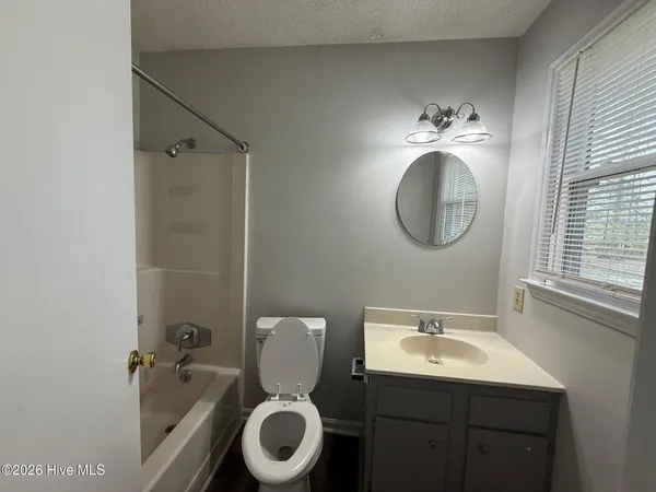 $1,395 | 307 Cedar Creek Drive, Jacksonville, NC 28540