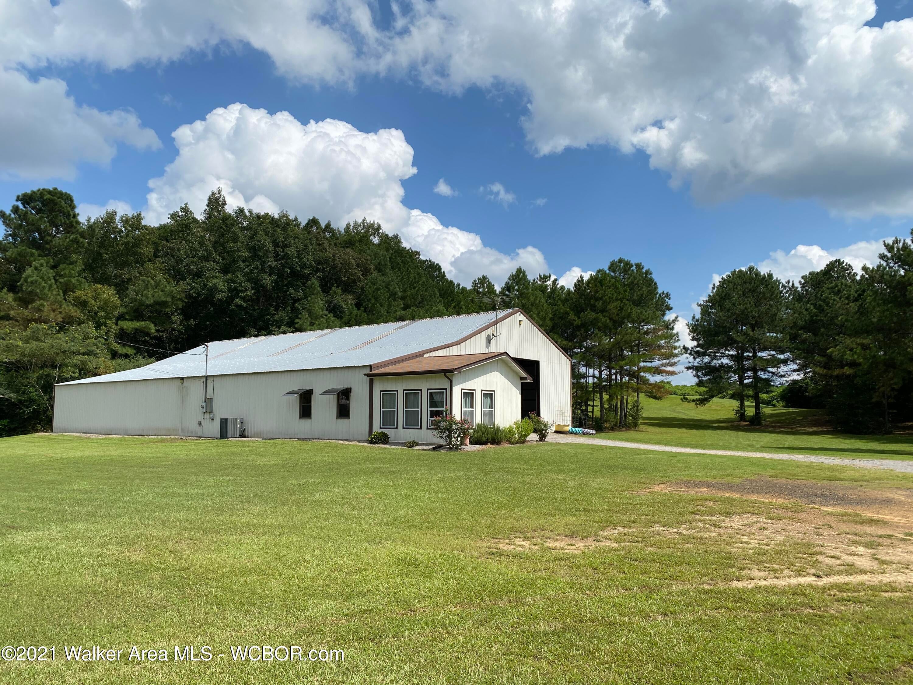 1238 Fall City Road Jasper, AL 35503 - Photo 2 of 20 Gallery Image 2