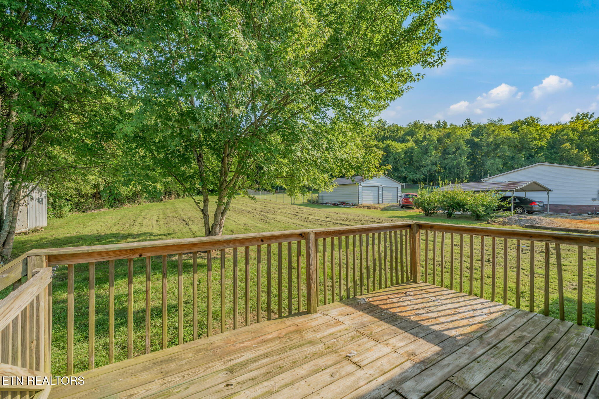 522 Farm Loop Road New Market, TN 37820 - Photo 2 of 35 32-web-or-mls-522 Farm Loop Road-27