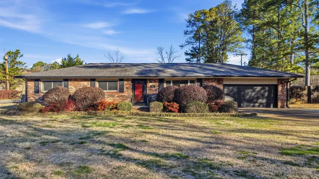 $300,000 | 26 Eagle Cliff Drive, Flintstone, GA 30725