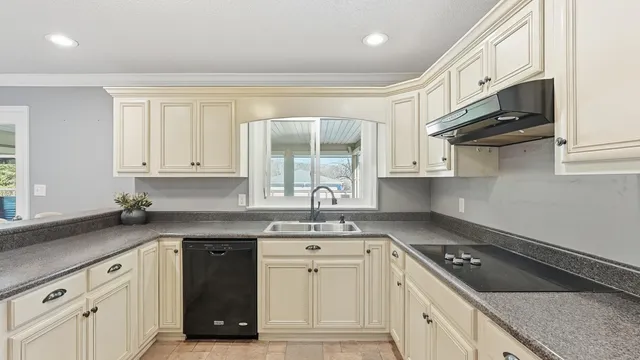 $300,000 | 26 Eagle Cliff Drive, Flintstone, GA 30725