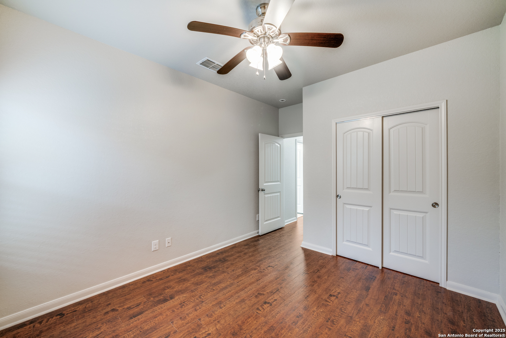 201 Greenway Drive Seguin, TX 78155 - Photo 18 of 25