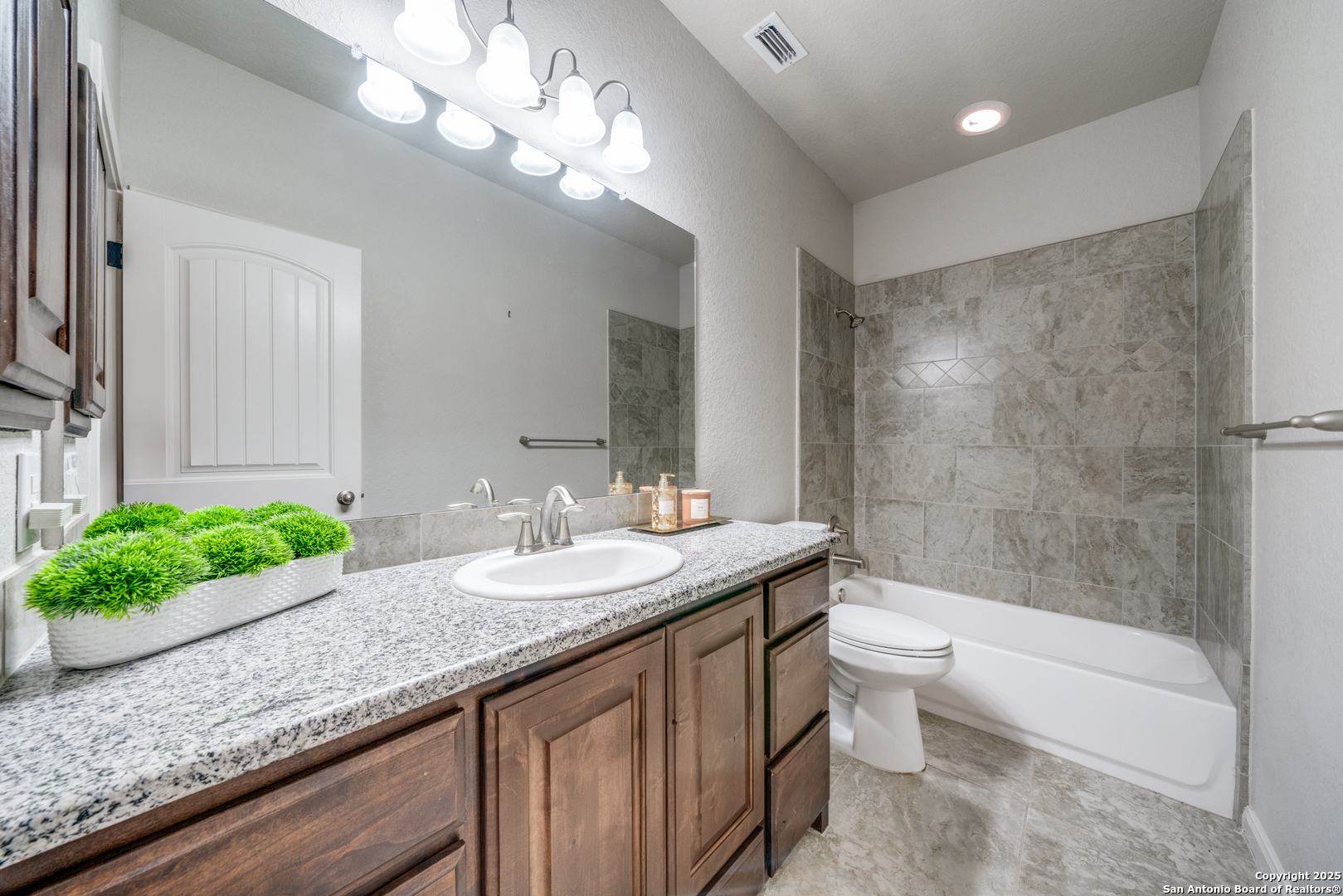 201 Greenway Drive Seguin, TX 78155 - Photo 19 of 25