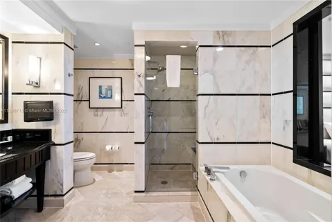 $7,899,000 | 4391 Collins Avenue, Unit 1911/1909/1910/1912, Miami Beach, FL 33140