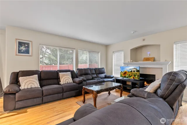 $675,000 | 26630 19th Avenue South, Des Moines, WA 98198