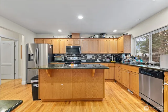 $675,000 | 26630 19th Avenue South, Des Moines, WA 98198