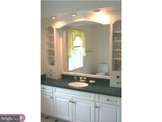 407 River Road Belle Mead, NJ 08502 - Photo 4 of 6