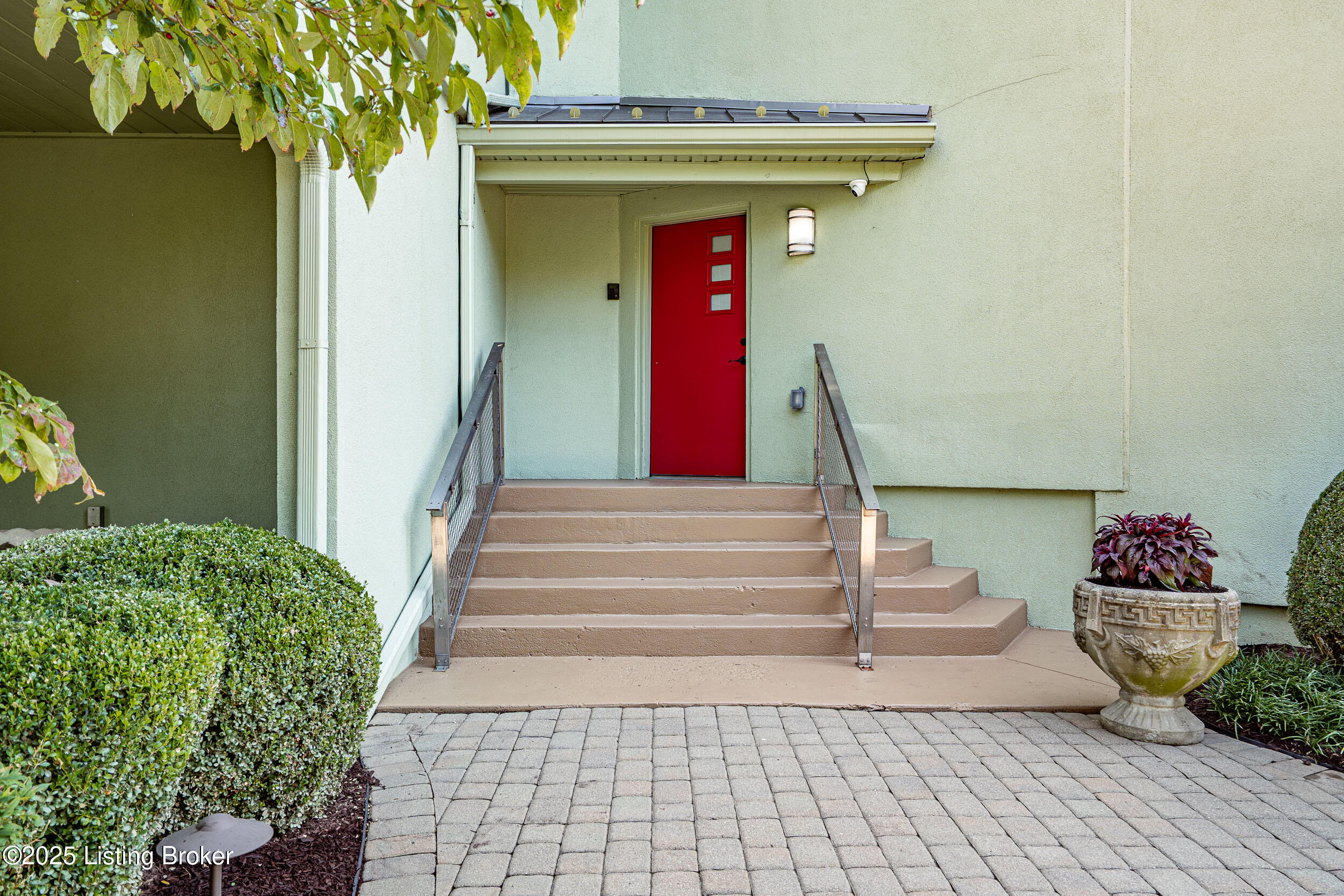 4228 River Road Louisville, KY 40207 - Photo 22 of 81 Front Door