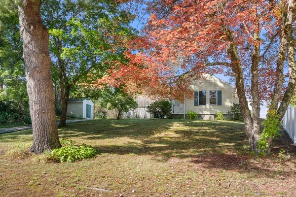 $370,000 | 37 Elizabeth Street, Uxbridge, MA 01569
