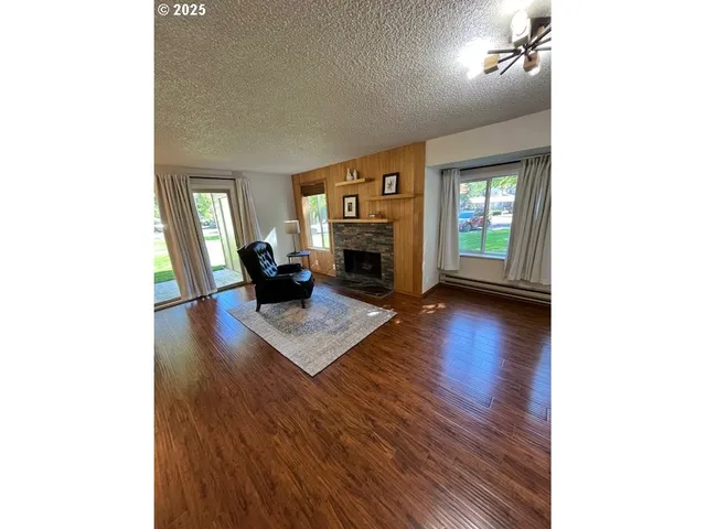 $295,000 | 10322 Southwest Trapper Terrace, Beaverton, OR 97008