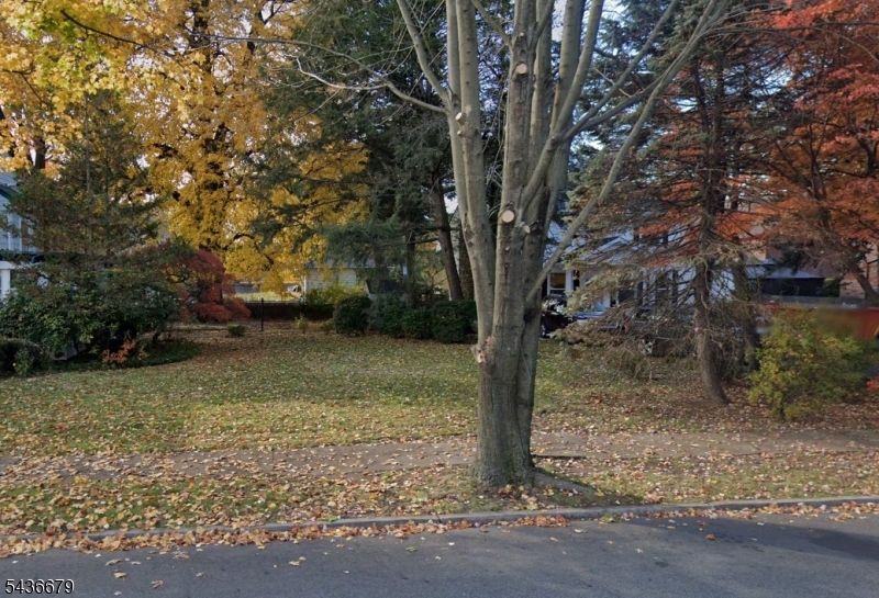 305 3rd Street Clifton, NJ 07011 - Photo 3 of 4