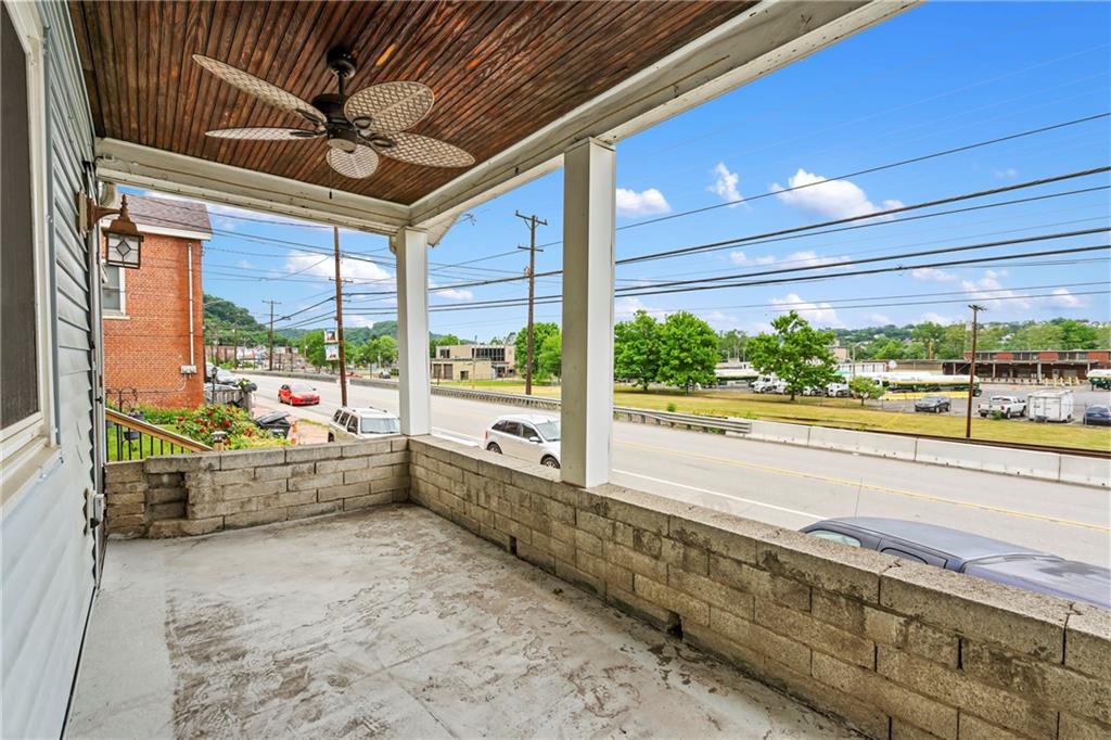 723 Freeport Road Creighton, PA 15030 - Photo 24 of 27 a view of an entryway