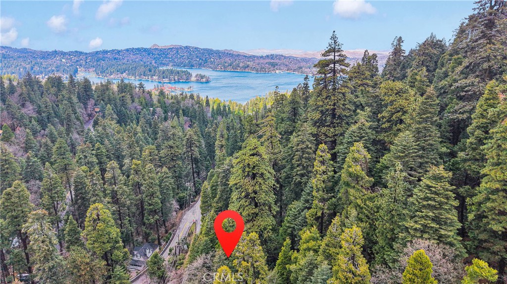 642 Rose Quartz Road Lake Arrowhead, CA 92352 - Photo 4 of 11 a view of a city with mountain