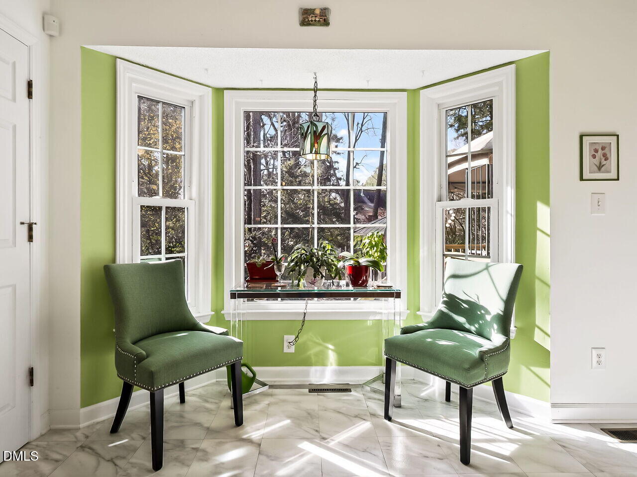 5 Flagstaff Court Durham, NC 27713 - Photo 14 of 40 a living room with furniture and a window