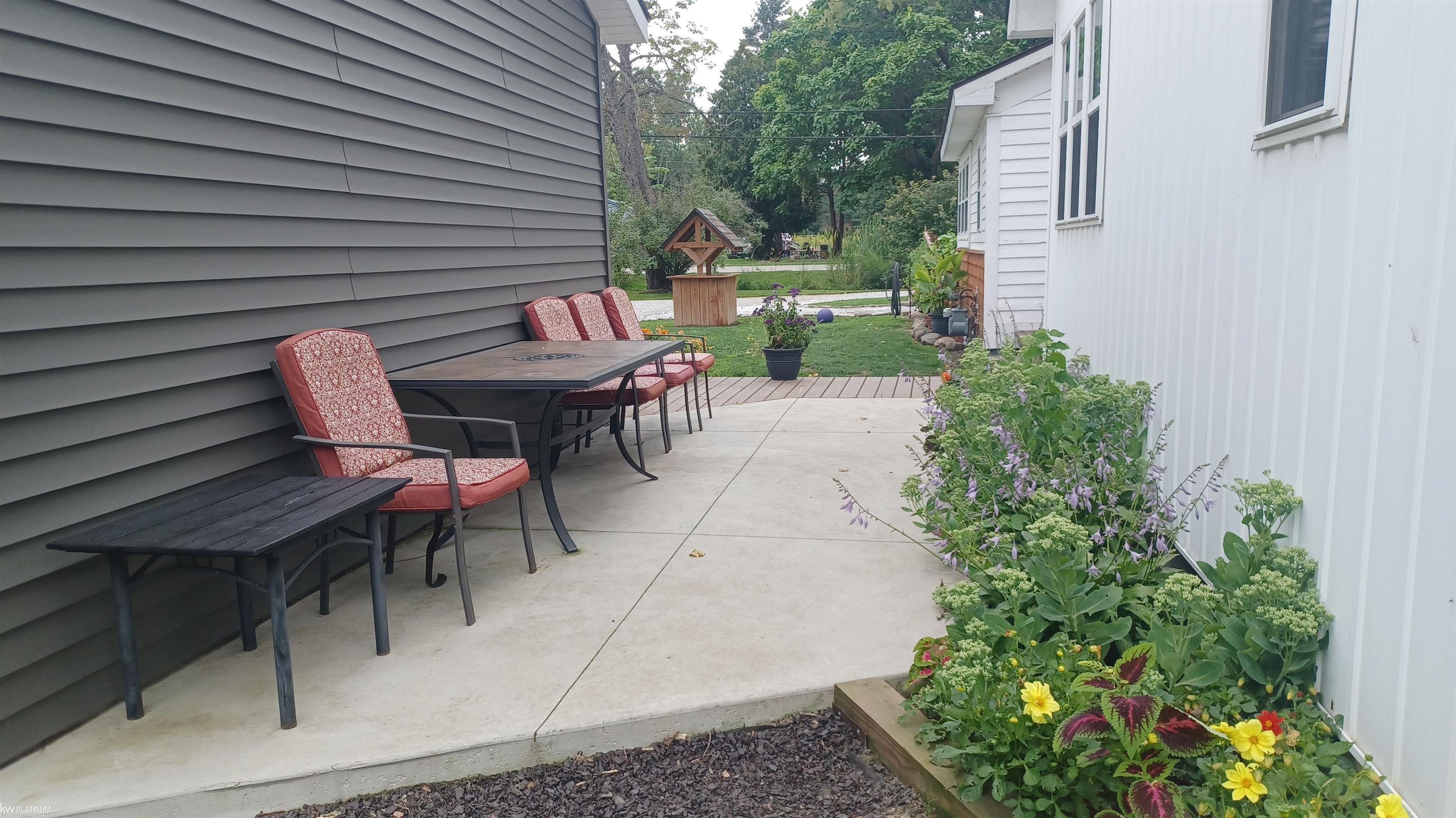 8556 Morris Road Goodells, MI 48027 - Photo 14 of 33 50120278-15.JPG