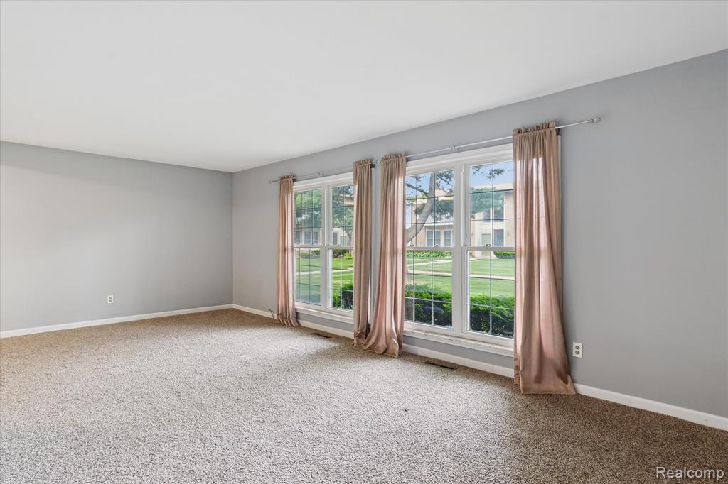 1199 South Sheldon Road, Unit K76 Plymouth, MI 48170 - Photo 5 of 29