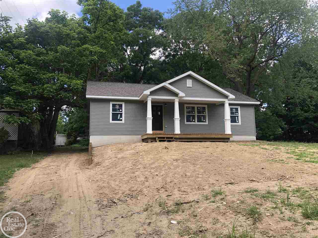 81161 Durfee Road Memphis, MI 48041 - Photo 5 of 20 50017437-4.JPG