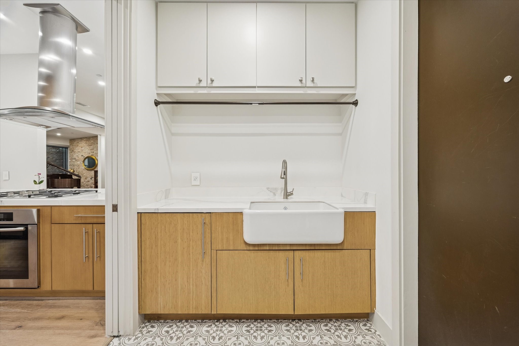 1600 Post Oak Boulevard, Unit 802 Houston, TX 77056 - Photo 5 of 19 a bathroom with a sink and a mirror