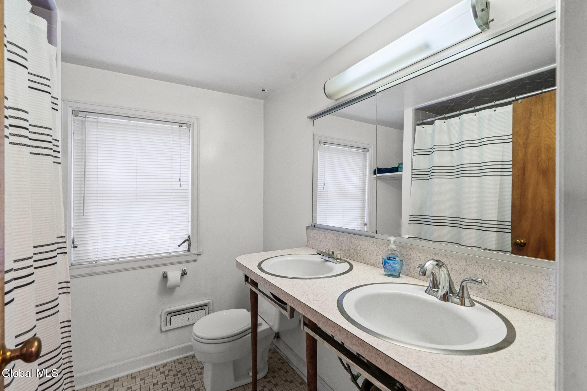 1079 Winne Road Niskayuna, NY 12309 - Photo 27 of 36 19-web-or-mls-1079-winne-rd