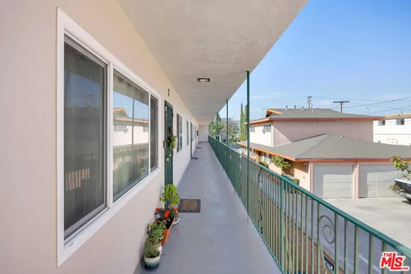 $1,695,000 | 6522 Bear Avenue, Bell, CA 90201