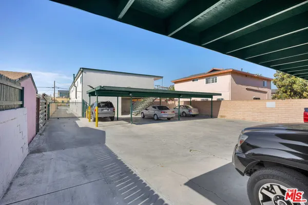 $1,695,000 | 6522 Bear Avenue, Bell, CA 90201