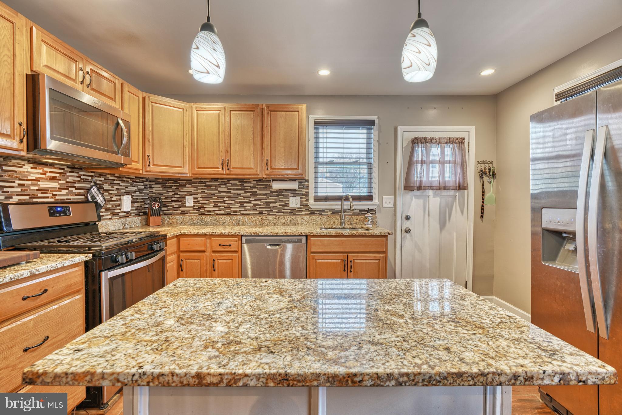 3702 North Point Road Dundalk, MD 21222 - Photo 2 of 63