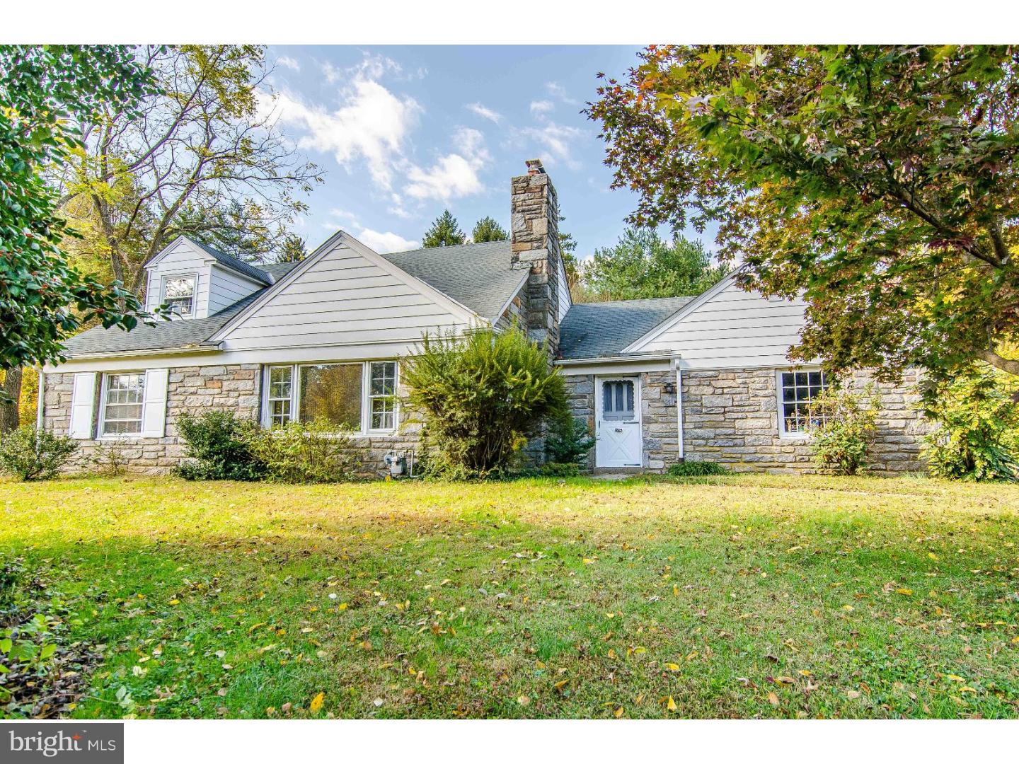 211 Sykes Lane Wallingford, PA 19086 - Photo 2 of 25 Gallery Image 2