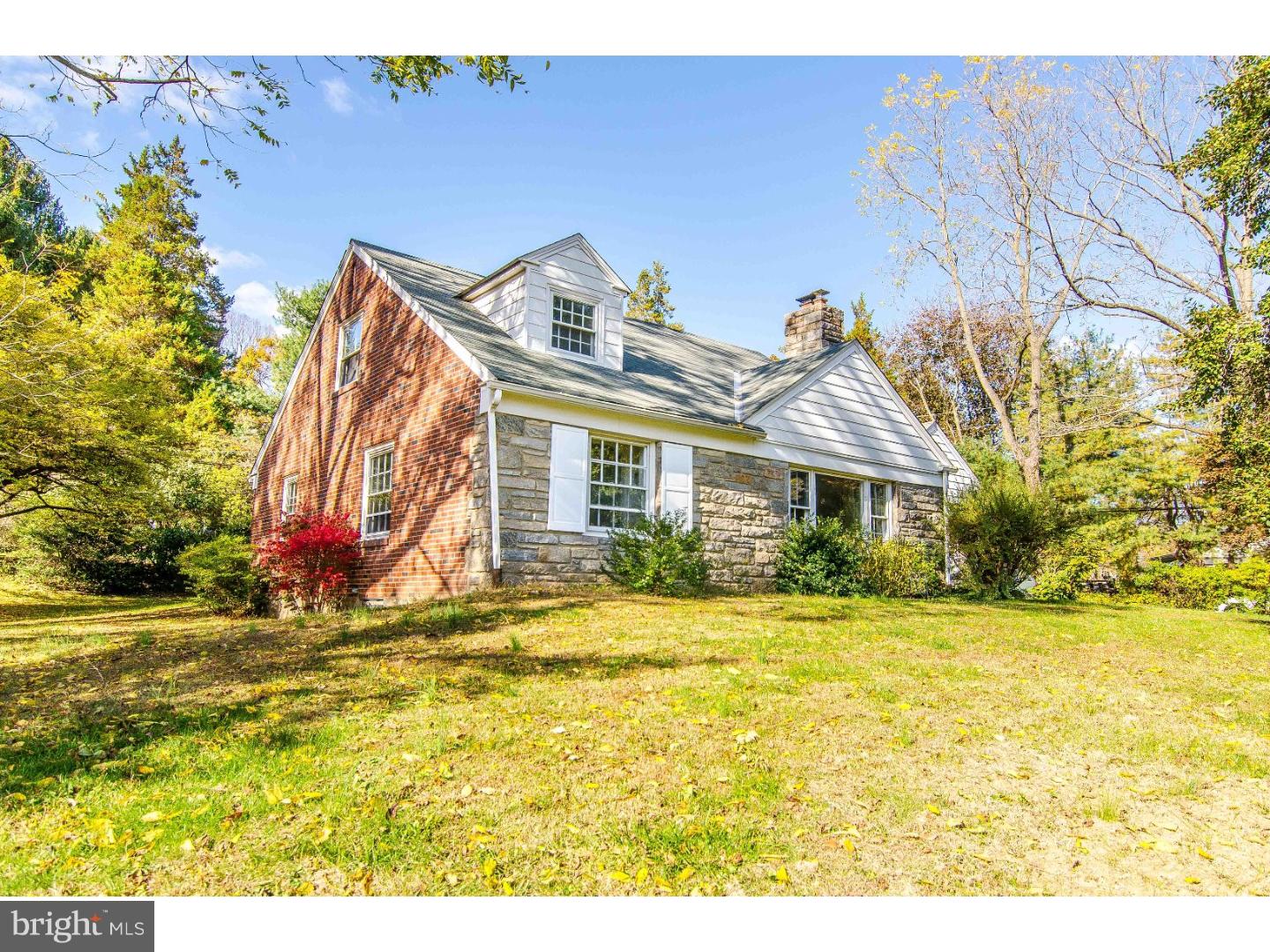 211 Sykes Lane Wallingford, PA 19086 - Photo 3 of 25 Gallery Image 3