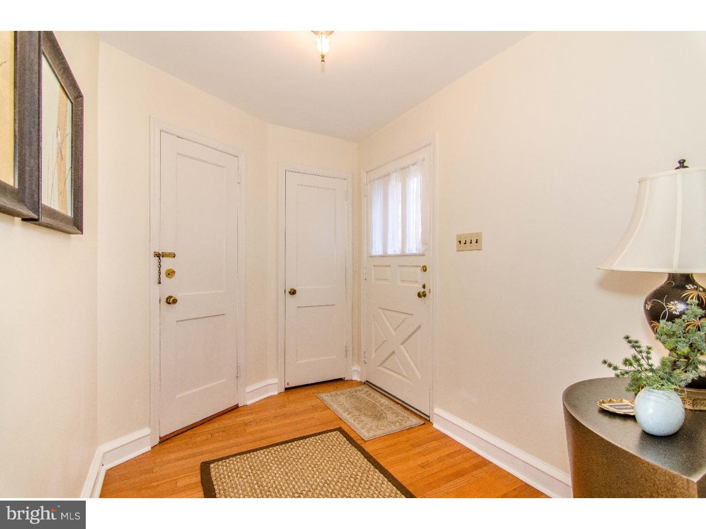 211 Sykes Lane Wallingford, PA 19086 - Photo 6 of 25 Gallery Image 6