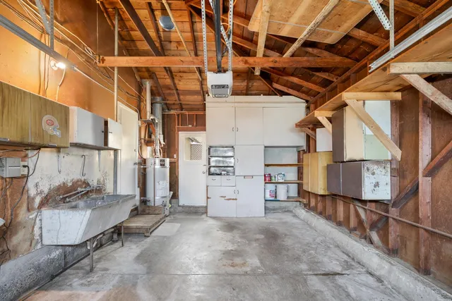 a view of a storage & utility room