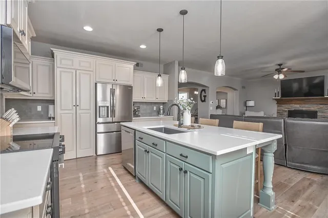 $615,000 | 25101 West 83rd Terrace, Lenexa, KS 66227