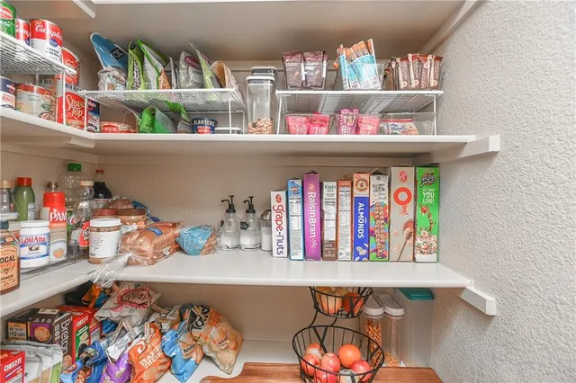 $615,000 | 25101 West 83rd Terrace, Lenexa, KS 66227