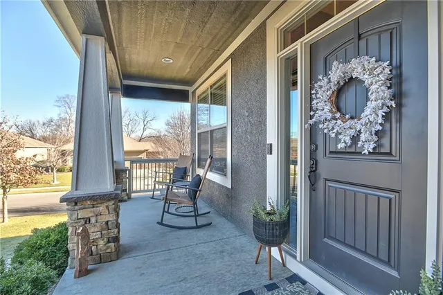 $615,000 | 25101 West 83rd Terrace, Lenexa, KS 66227