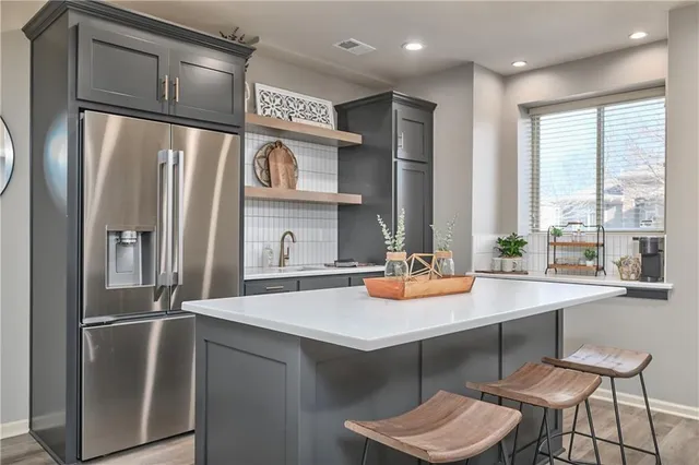 $615,000 | 25101 West 83rd Terrace, Lenexa, KS 66227