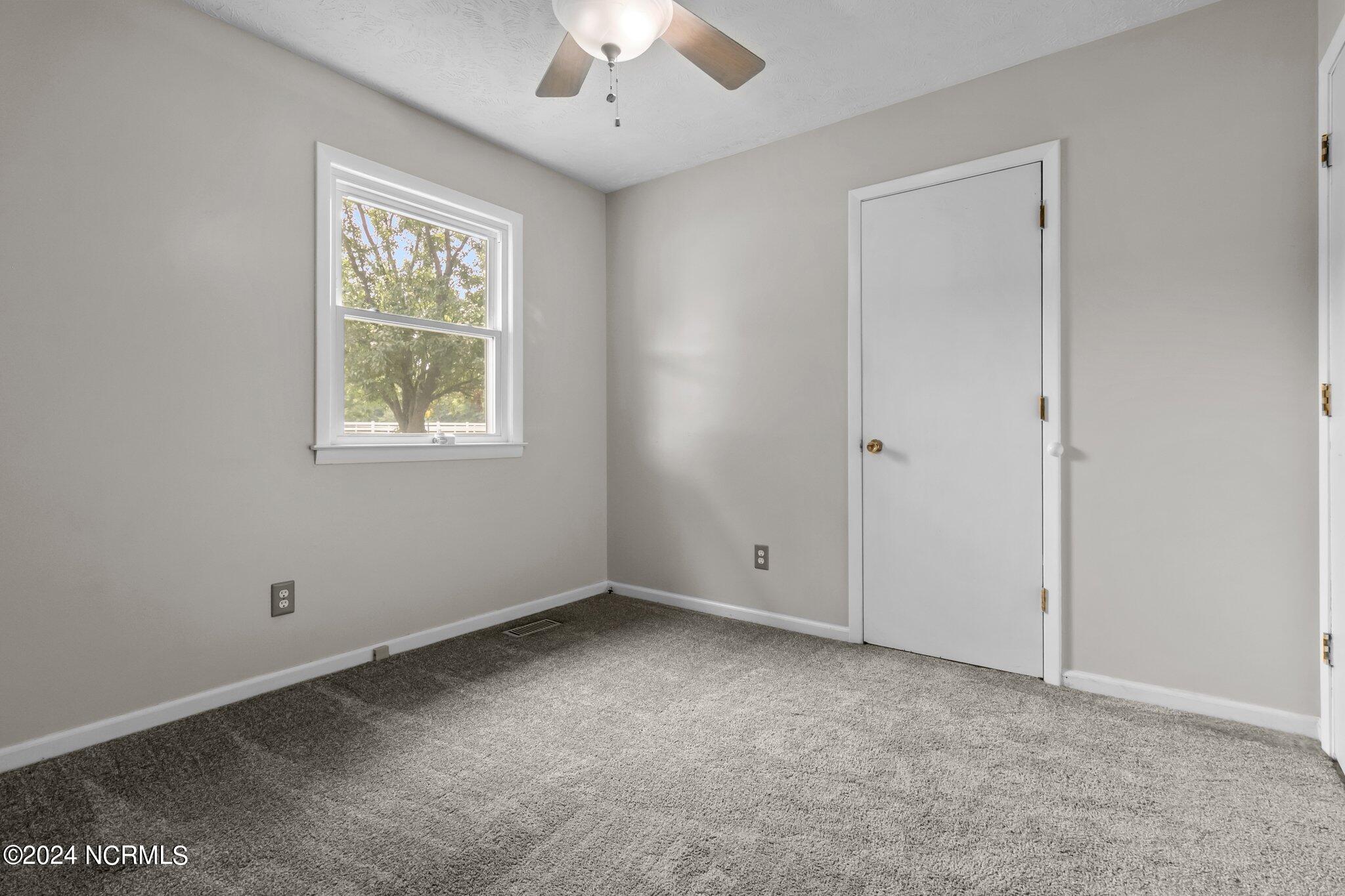 1517 Old Raleigh Road Clinton, NC 28328 - Photo 24 of 39 17-web-or-mls-IMG_8486