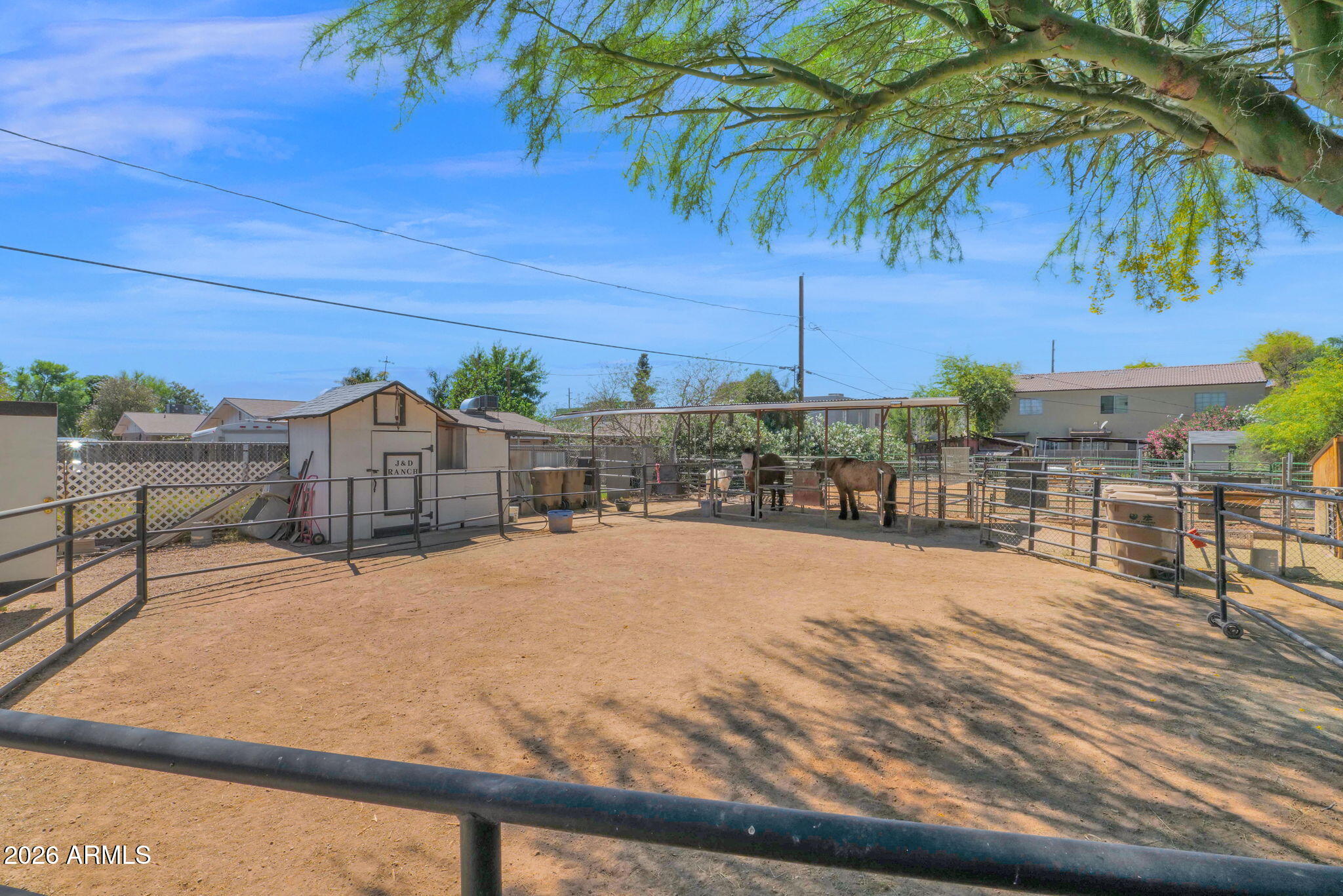 2225 West Morten Avenue, Unit 3 Phoenix, AZ 85021 - Photo 11 of 43 11-web-or-mls-P1582303