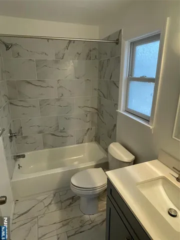 $3,500 | 576 John Street, Teaneck, NJ 07666