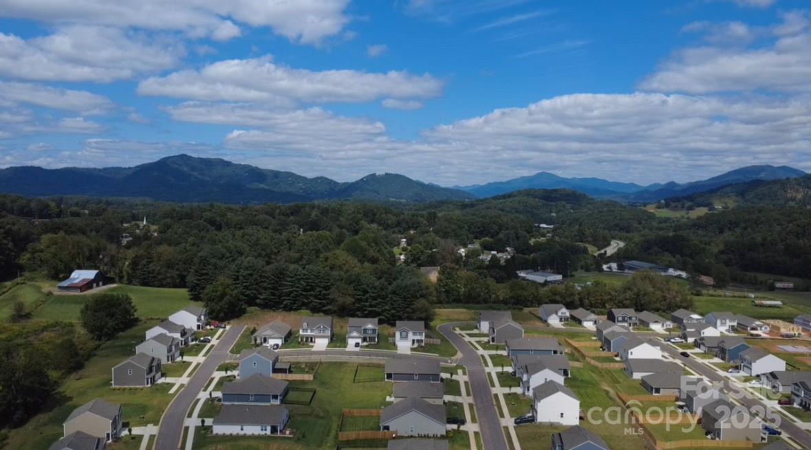 62 Ridgehaven Drive Waynesville, NC 28786 - Photo 2 of 24 Gallery Image 2