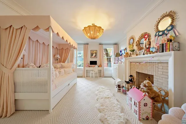 $19,950,000 | 763 Greenwich Street | West Village